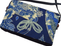 義若オリジナルのポシェット 金彩牡丹と桜(藍紺)